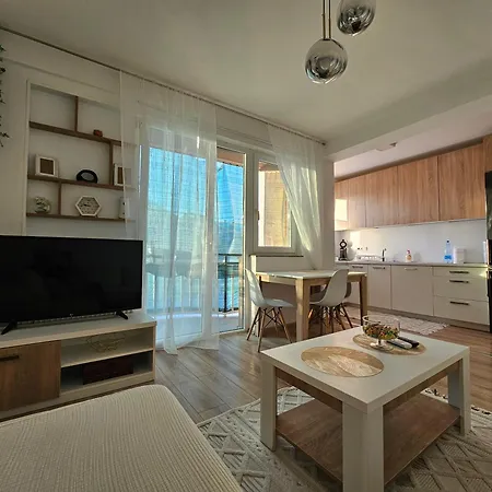 Apartman Una *